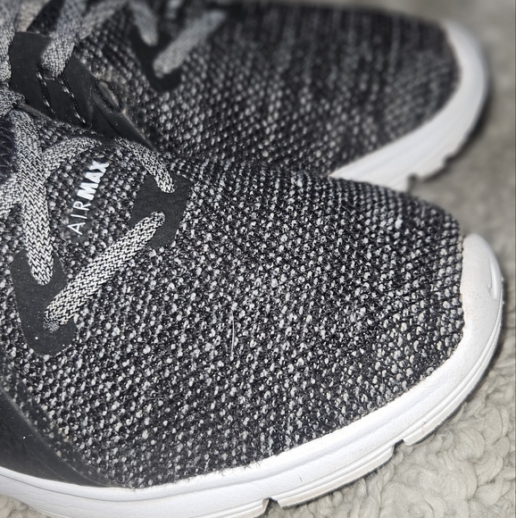 Nike Air Max Sequent 3 Women's Shoes size 6.5 Sneakers Gray Black White Trainers - Picture 3 of 15